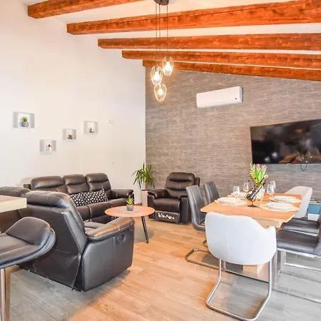 Villa Pave Pakoštane