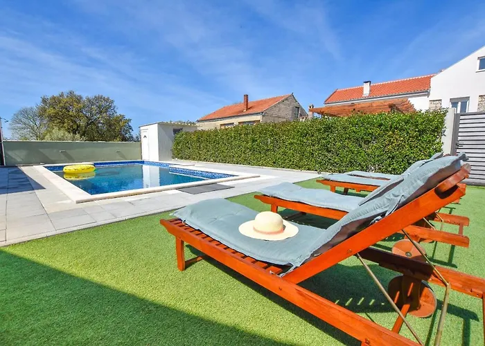Villa Pave